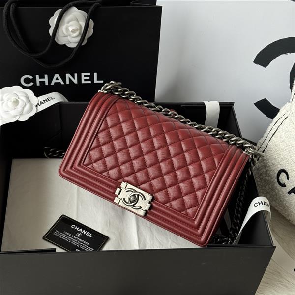 2026127214240443 700